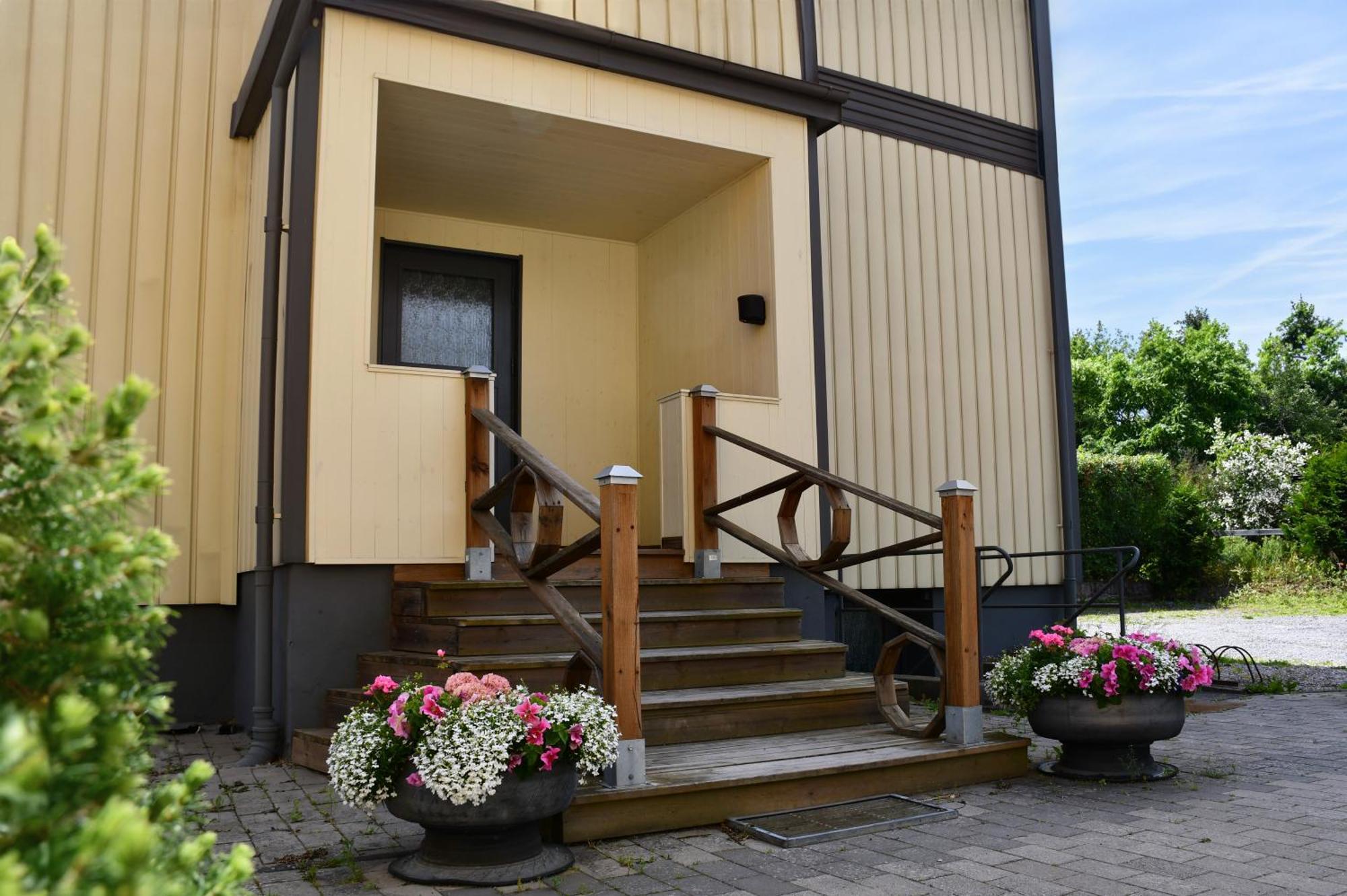 Kungsbacken Hotell & Konferens Katrineholm Buitenkant foto